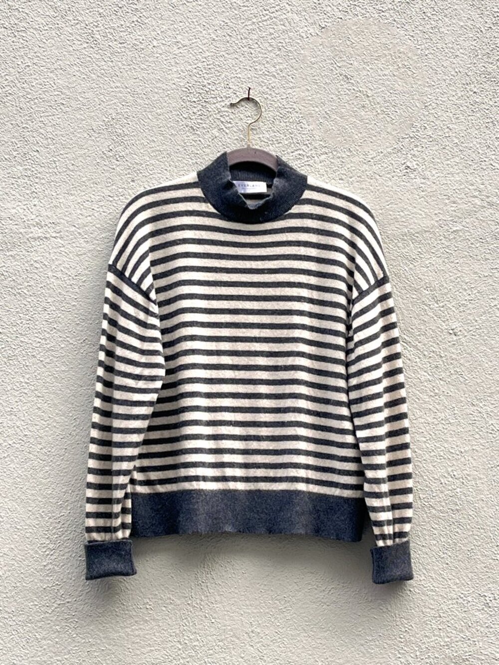 Women's Everlane Gray and Cream Striped Mock Turtleneck Cashmere Sweater X Large